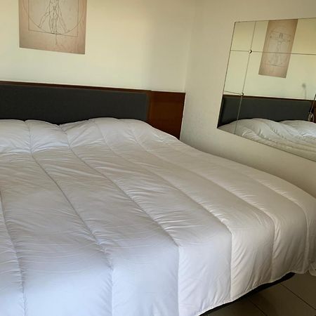 Apartament Droit Au But!! Marsylia Zewnętrze zdjęcie